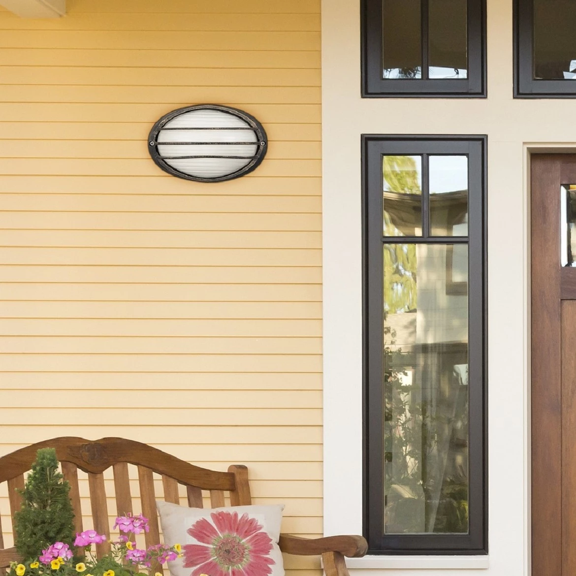 Spoljna zidna lampa Hektor 12,5x32cm zlatna