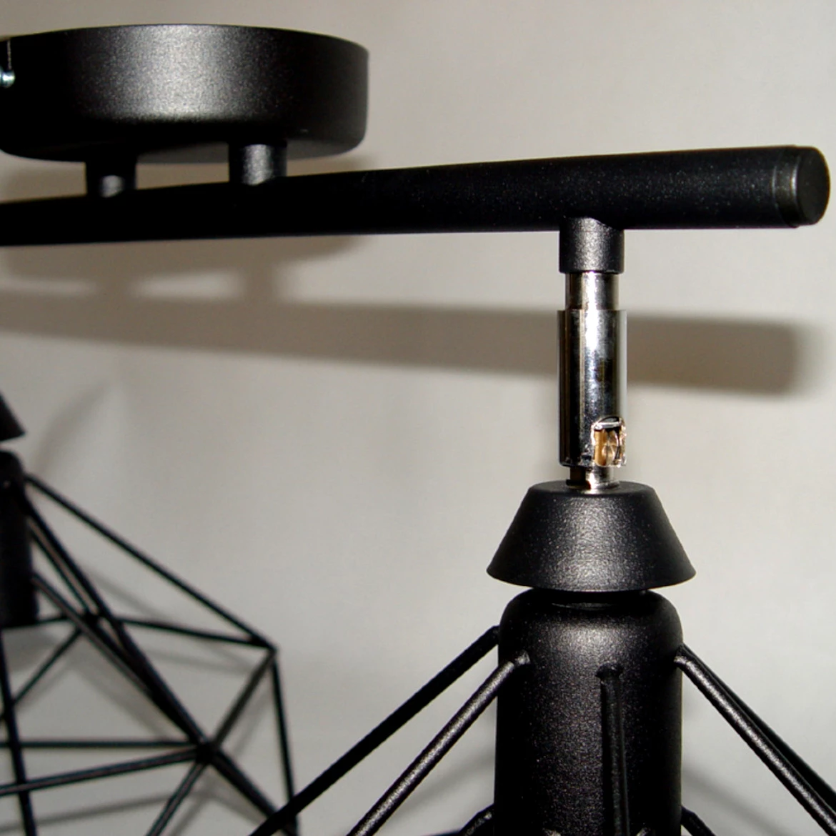 Plafonjera Szach 2 crna