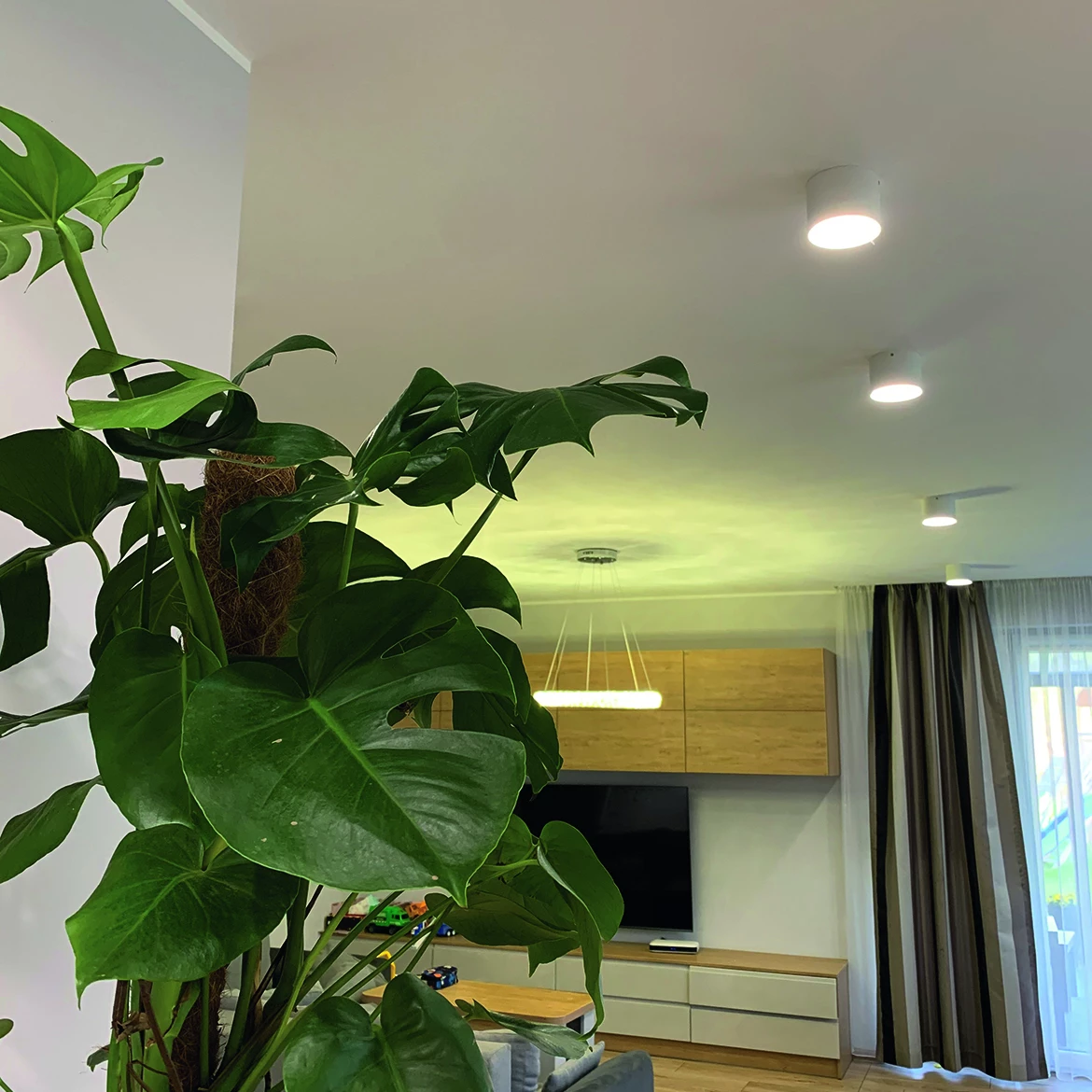 Plafonjera Rolen LED 15W 7x15cm