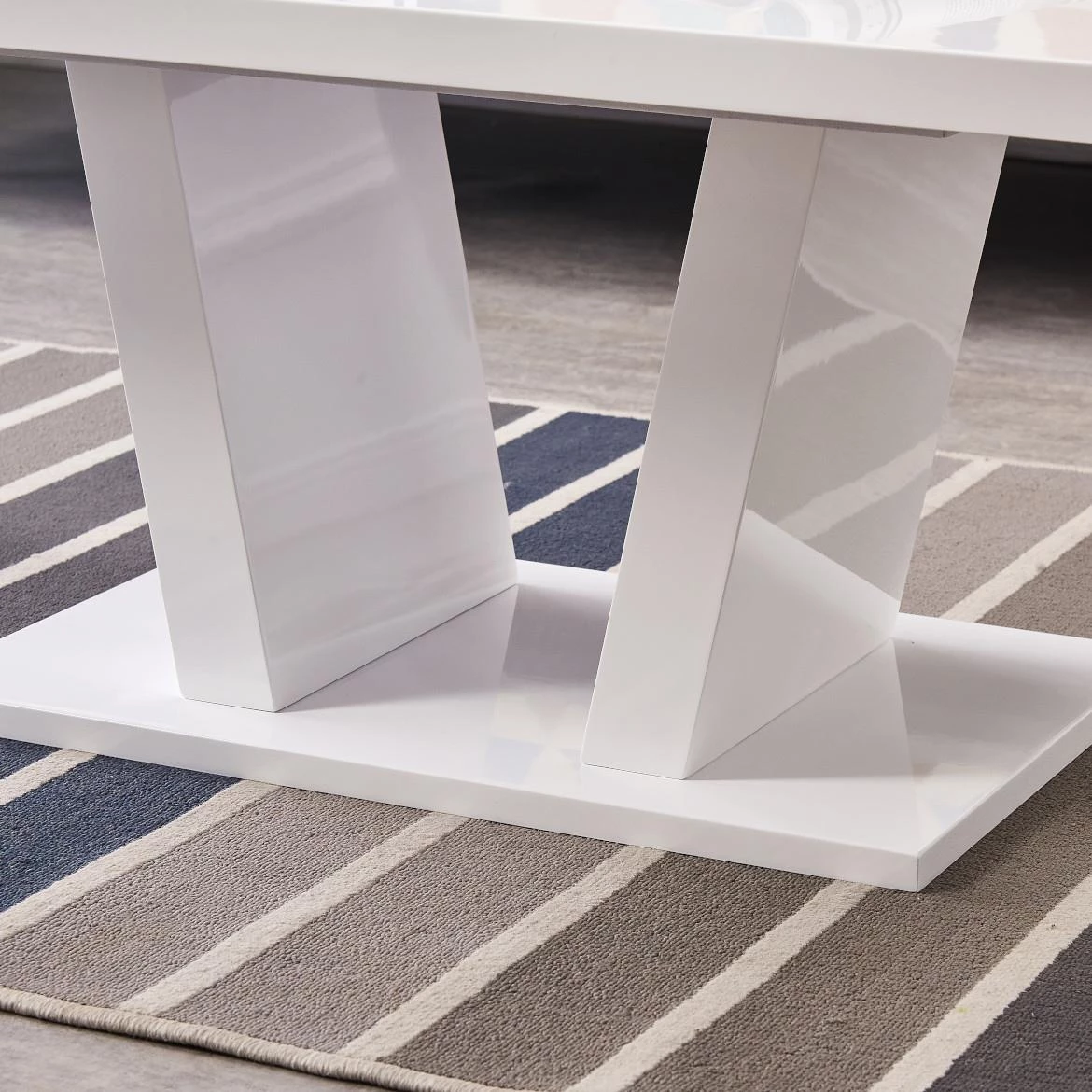 Klub sto Oslo 110x60x42 cm beli visoki sjaj