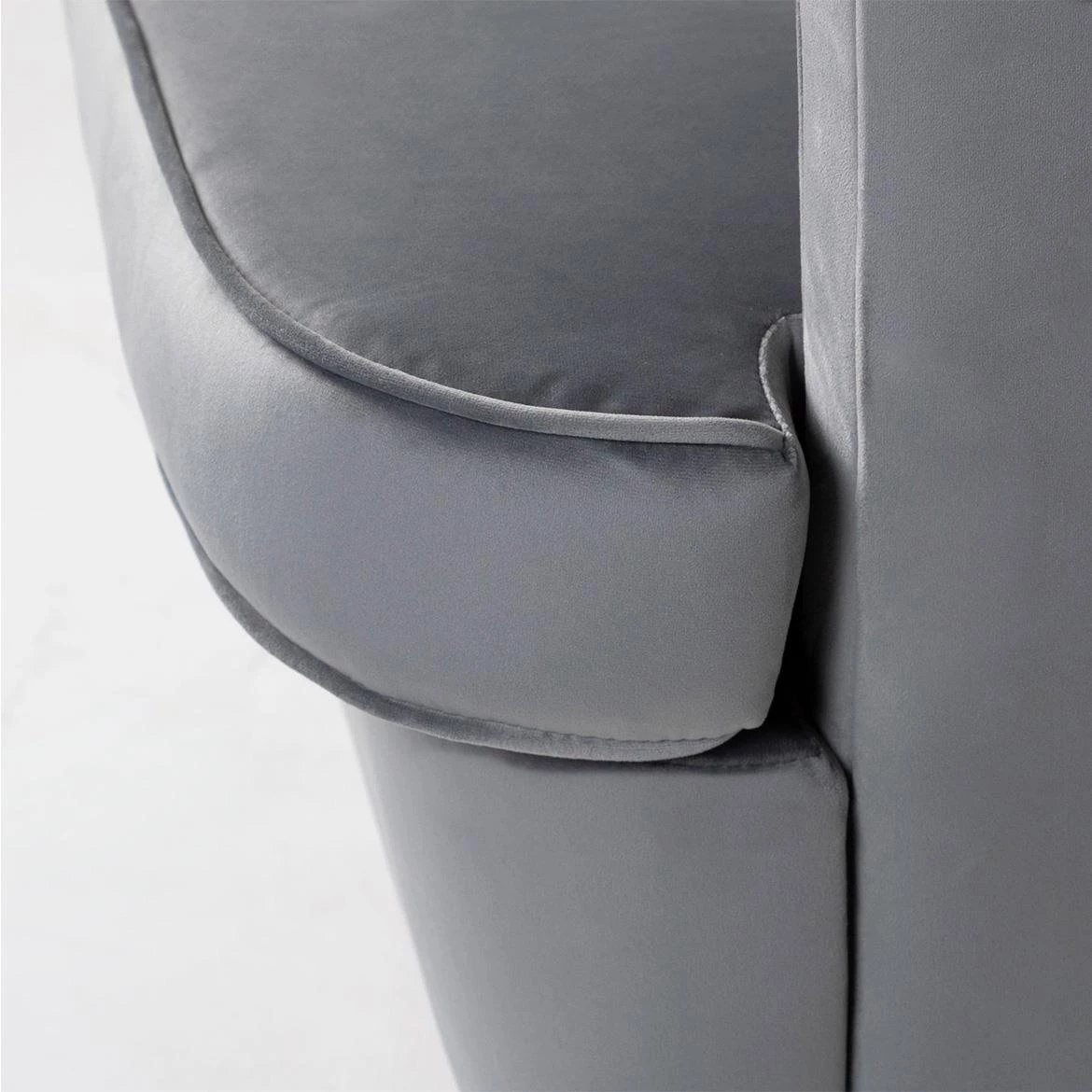 Royal Bluvel 14 / wenge fotelja