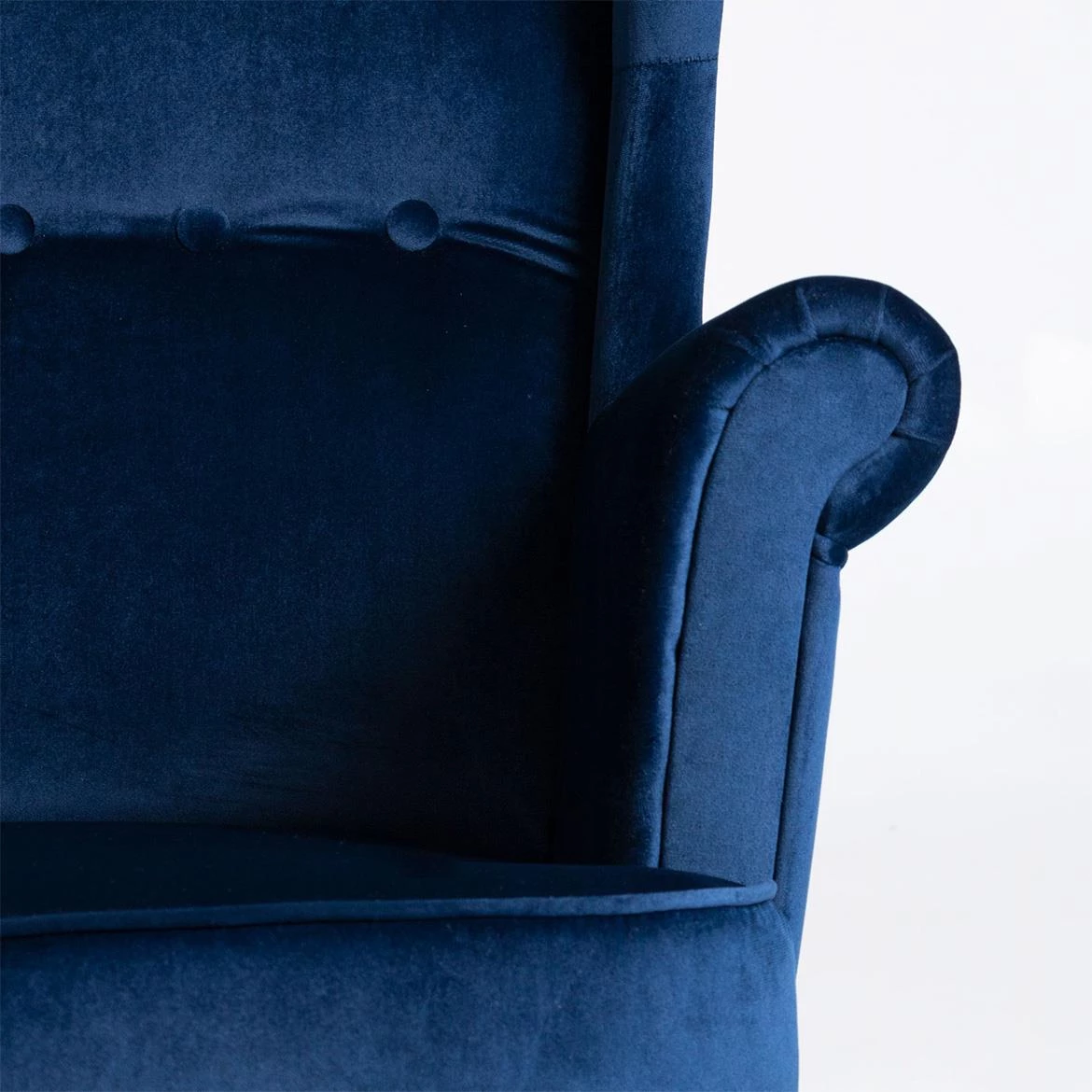 Royal Bluvel 86 / wenge fotelja