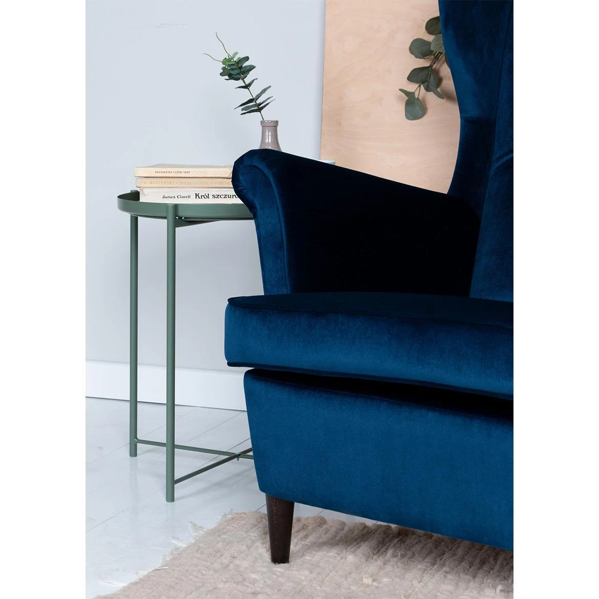 Royal Bluvel 86 / wenge fotelja