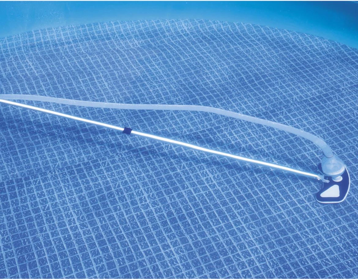 Višedelni komplet za cišcenje bazena