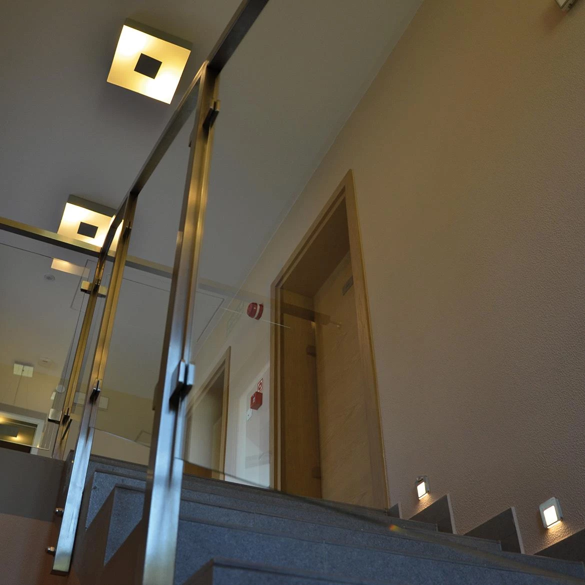 Zidna lampa Diamond LED 2W beli