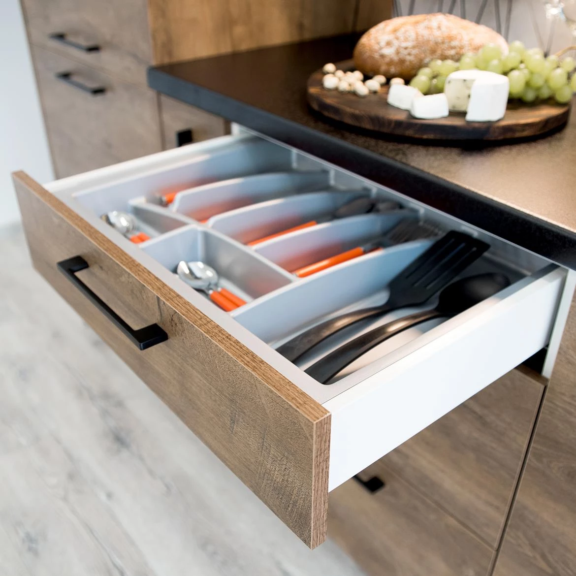 Kuhinjski ormaric Bono D80 Lefkas hrast / bela