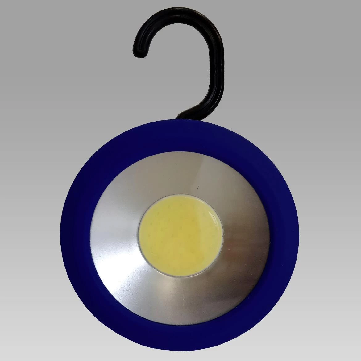 Džepna lampa LED 8x8,4cm