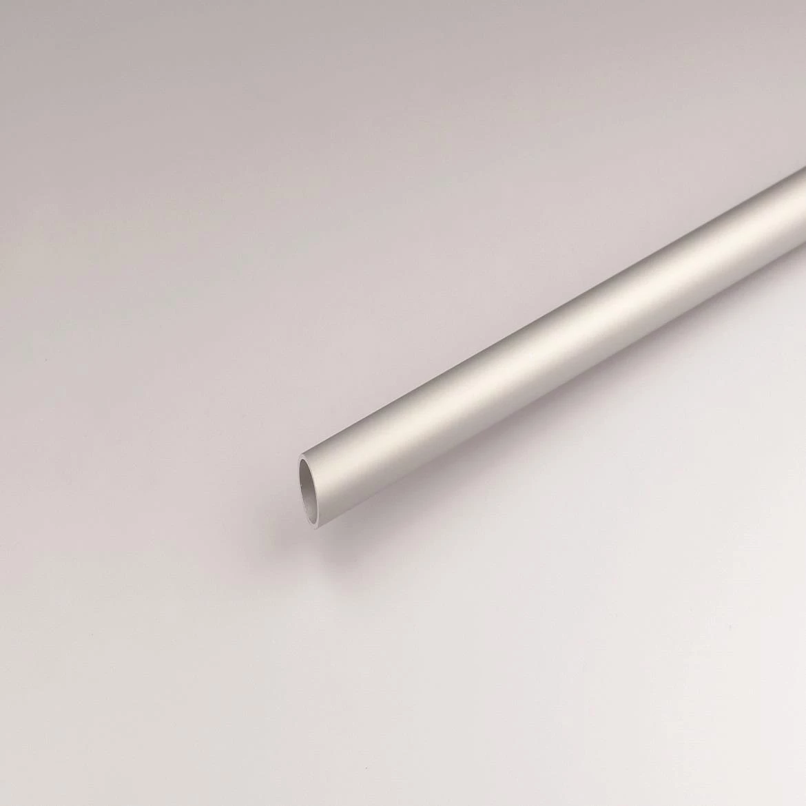Srebrna aluminijumska cijev 8x1000