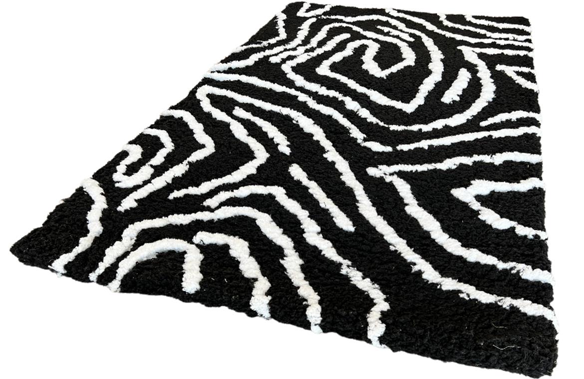 Tepih Shaggy BlackCurves 0,8 / 1,5 PSR-13557 crni