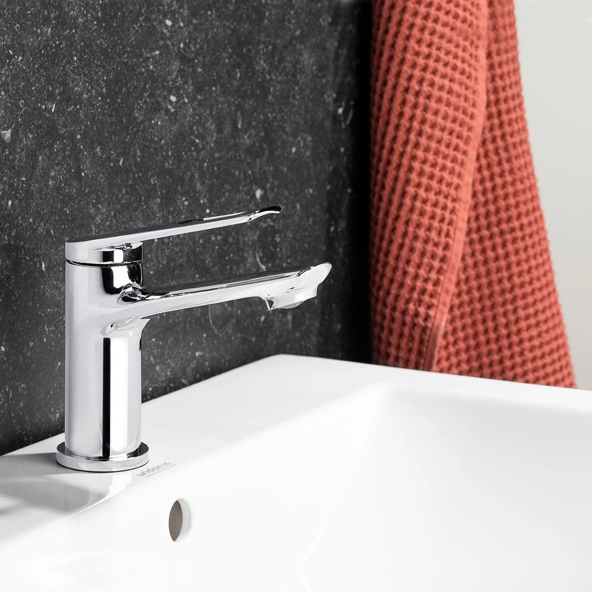 Amazonit samostojeca miješalica za umivaonik