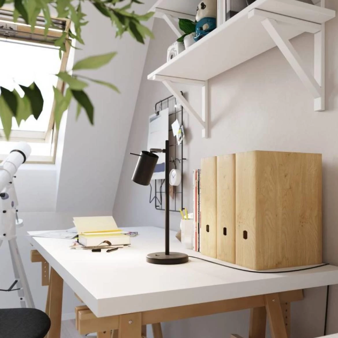 Stolna lampa Oregon crna