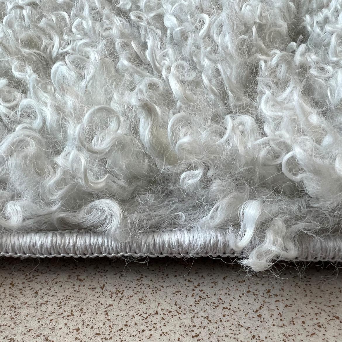Tepih Shaggy 80x150cm srebrni