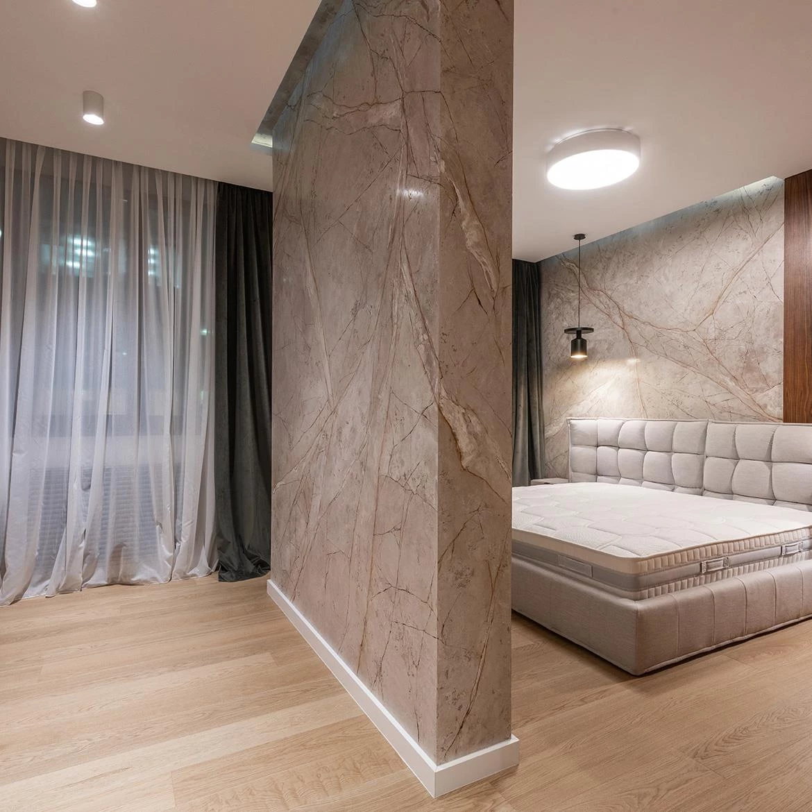 Plafonjera Totem 30cm LED bela