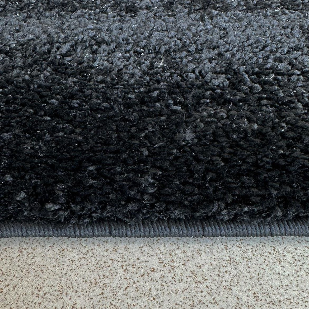 Tepih Frisee Micro Zoya 120 x 170 cm crni