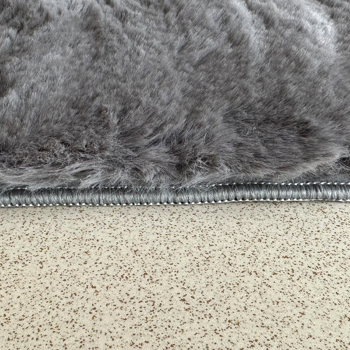Tepih Loft Fuzzy 80 x 150 cm sivi