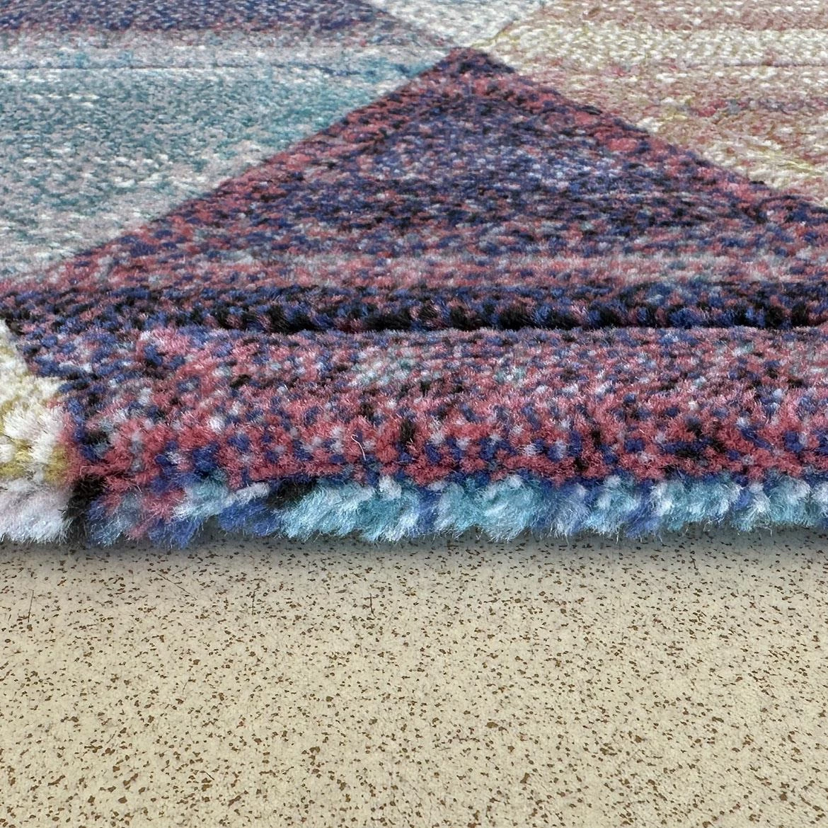 Tepih Archer 133 x 195 cm roza