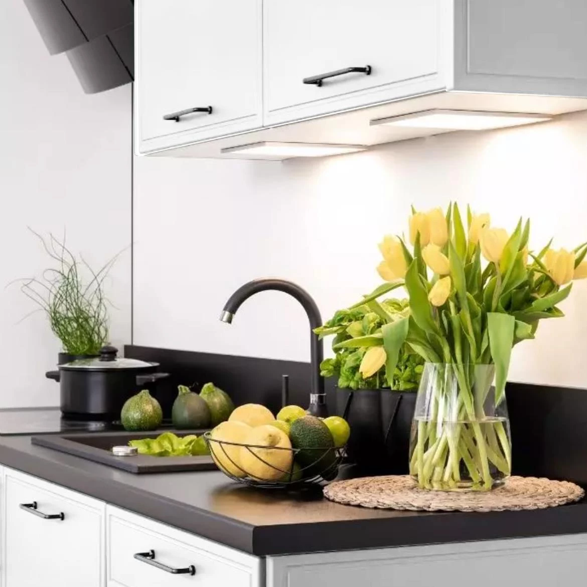 Emily 720 + 1313 bocna strana 56,4x1,6x203,3 cm bela