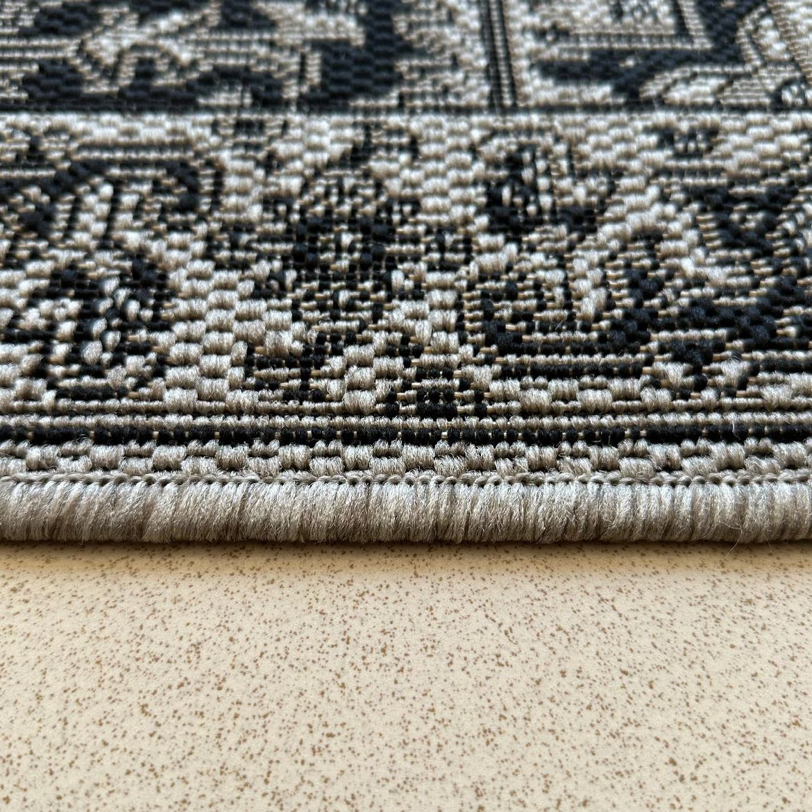 Tepih Plutus Yoko 160x230cm sivi