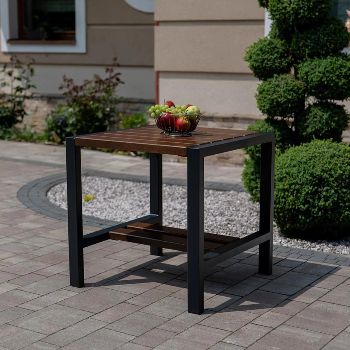 Baštenski sto 73x73x73 cm, orah/crni