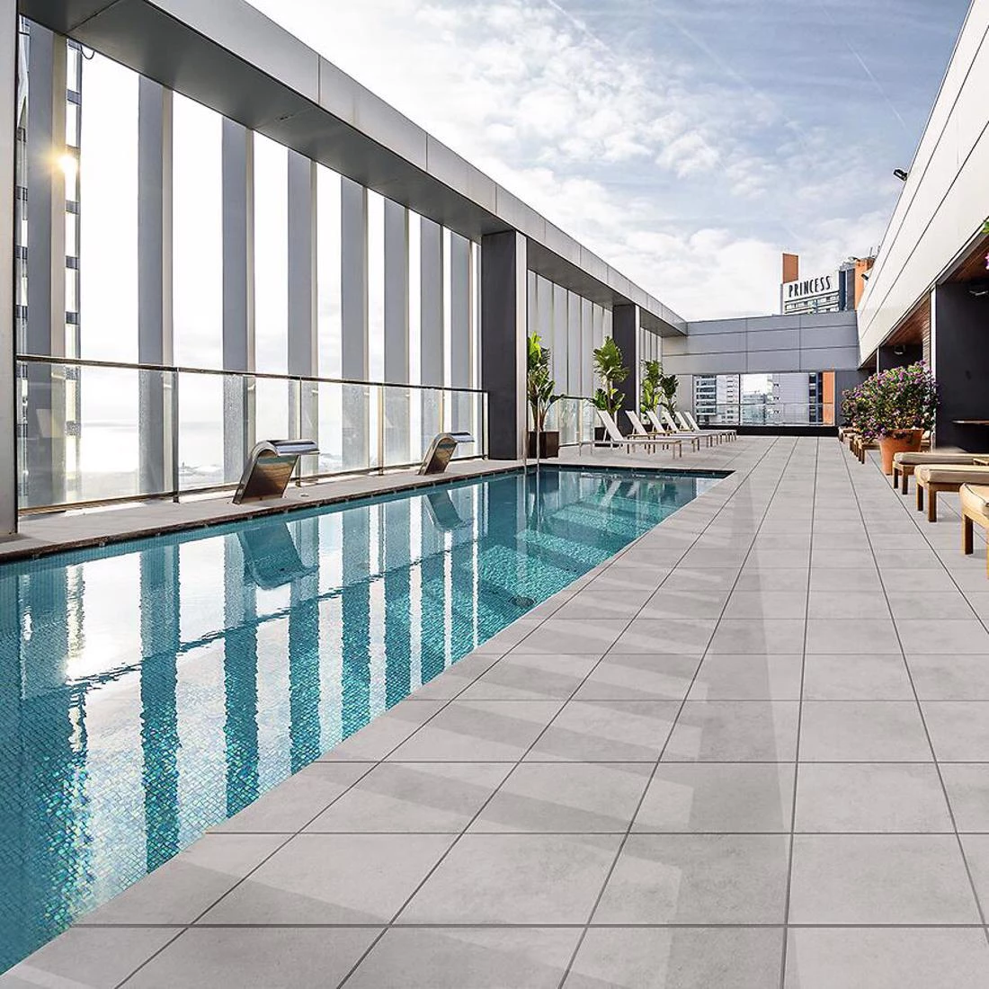 Gres Revoque Outdoor Siva 33/33