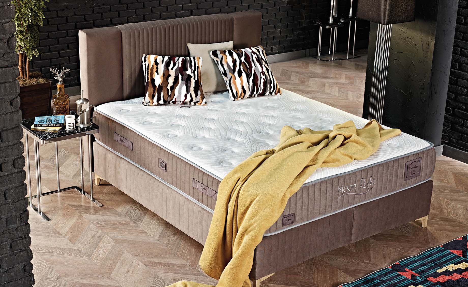 Moonlight boxspring krevet sa prostorom za odlaganje 170x207x112cm braon