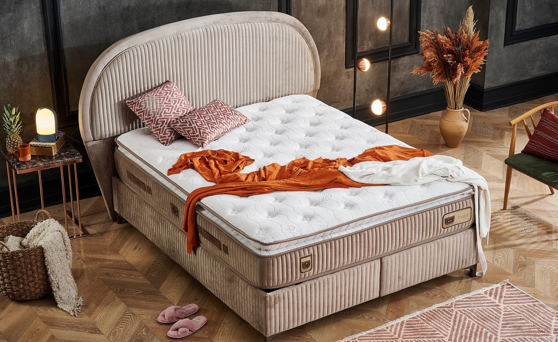Violet boxspring krevet sa prostorom za odlaganje 136x210x133/68cm