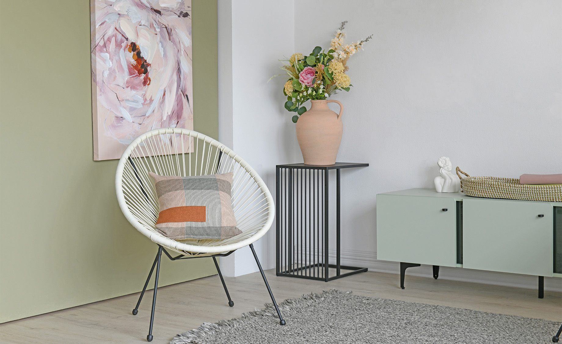 Strington klub sto 35x43x63 cm crni metal/crni mermer