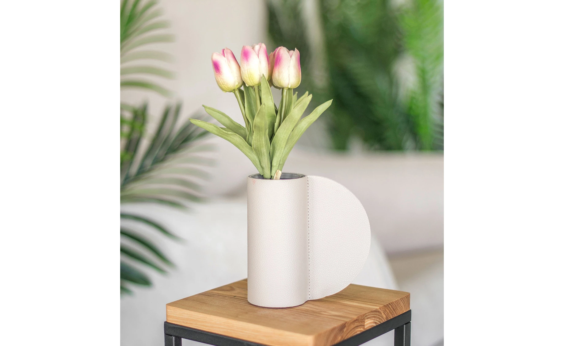 Vaza Tarra 14 cm bela