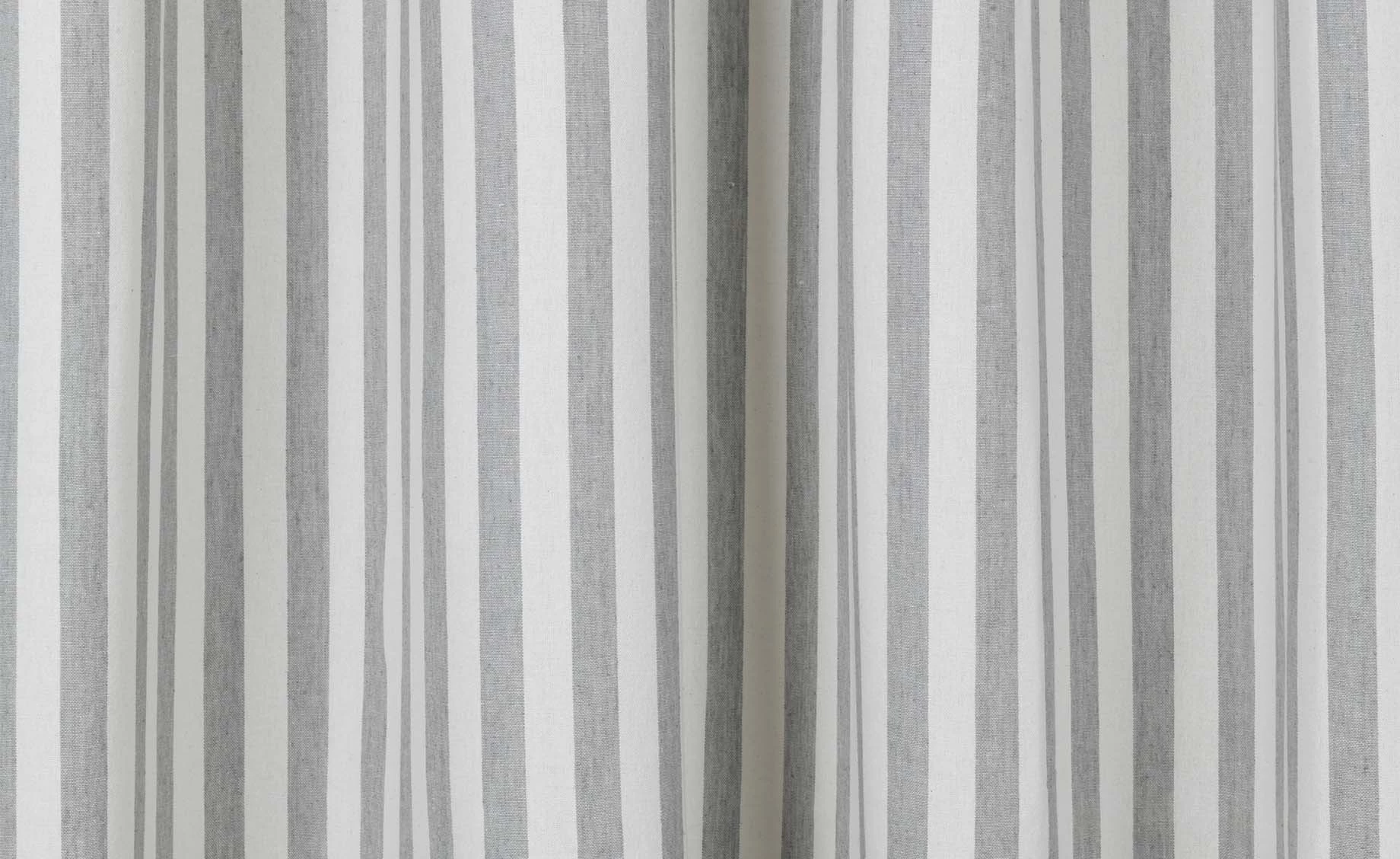 Zavesa Stripes 140x245cm siva