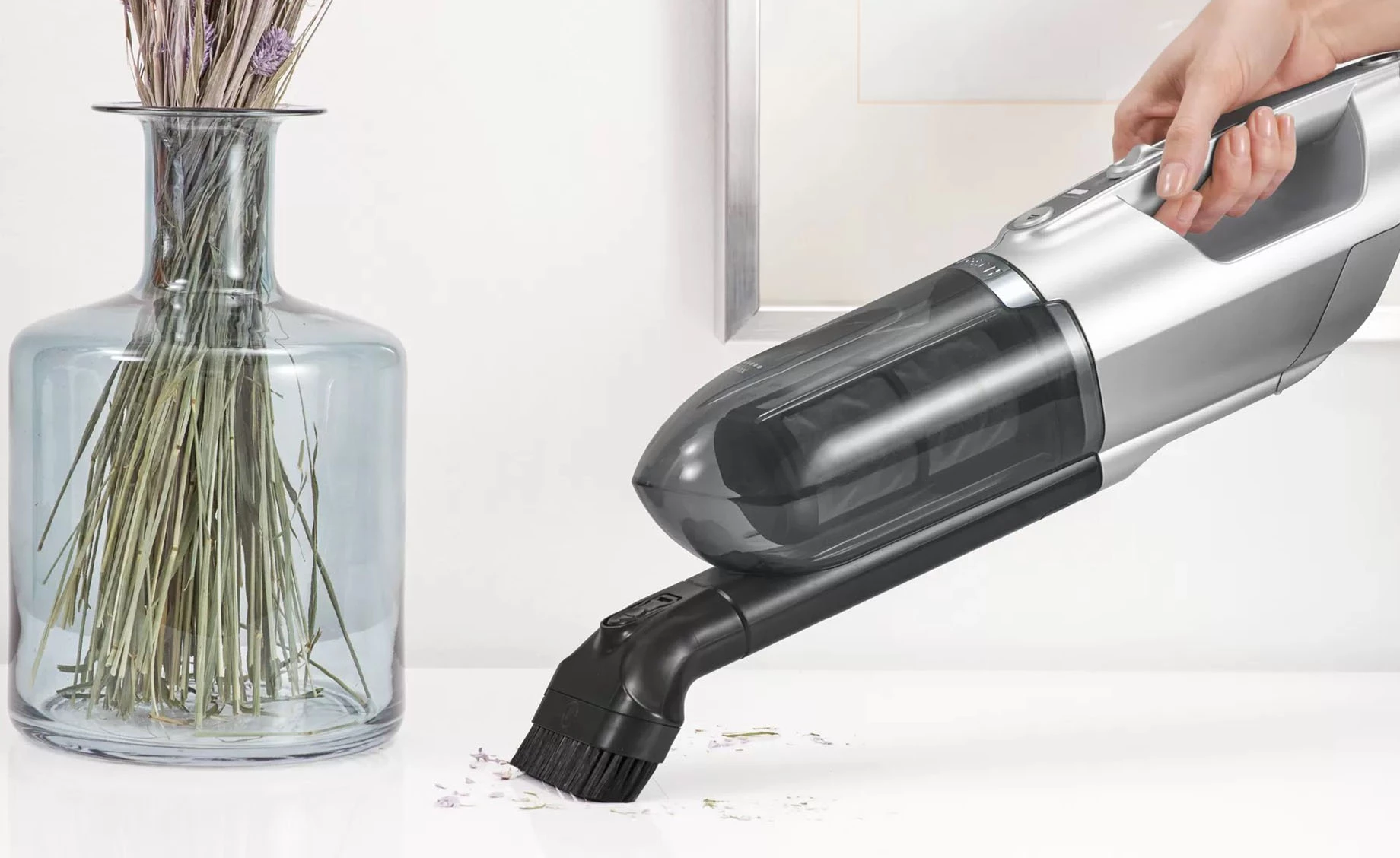 Bosch BCH3K2301 štapno baterijski usisavač IZLOŽBENI PRIMJERAK