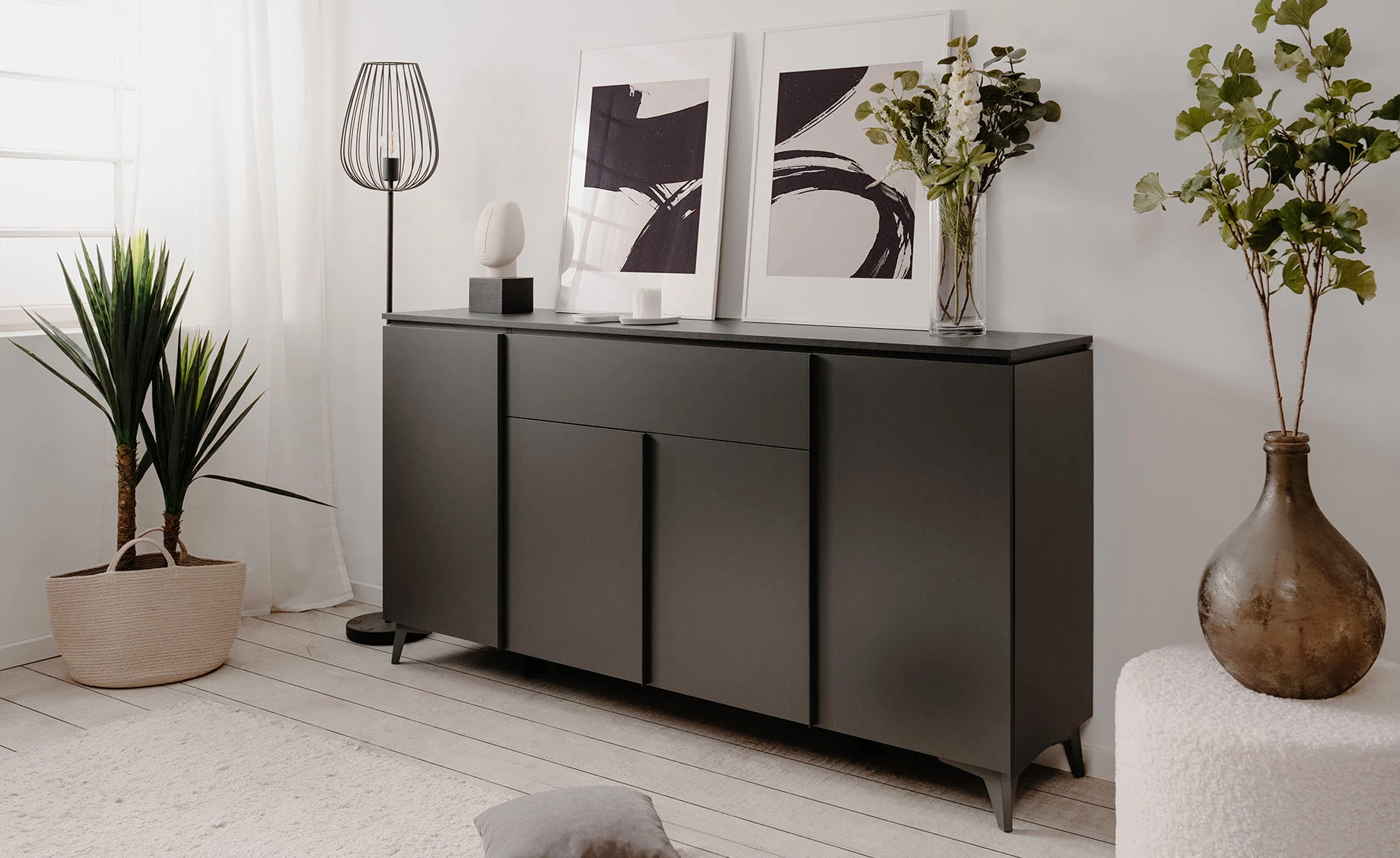  Bertrix komoda 4 vrata + 1 fioka 177x40x92 cm antracit