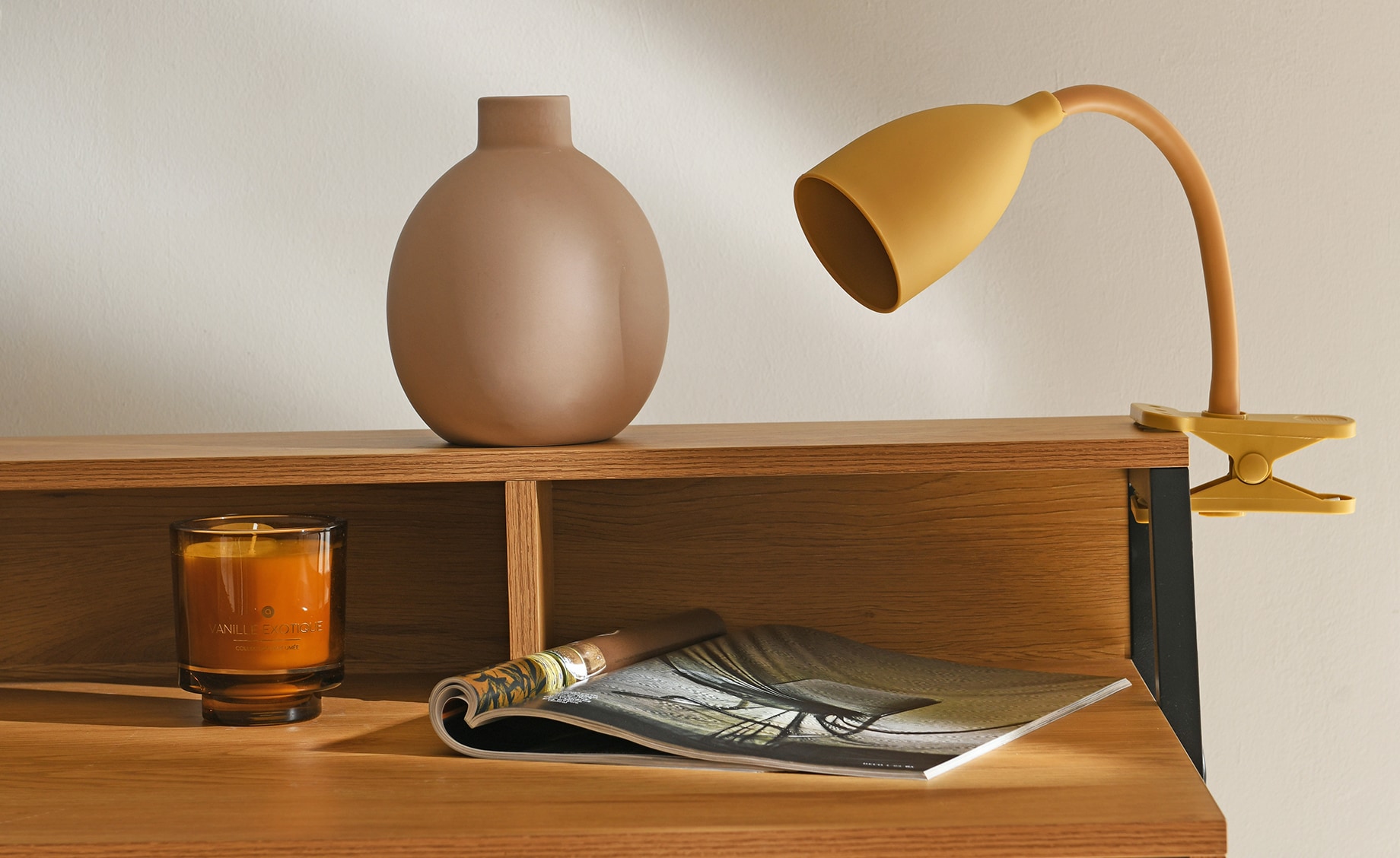 Stona lampa Sily žuta