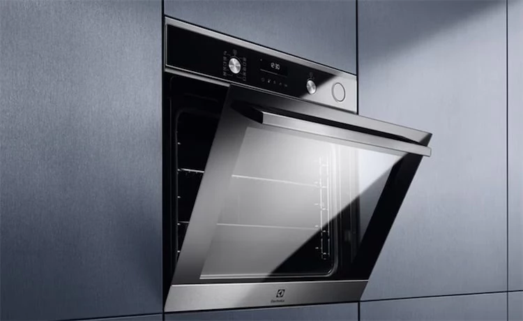 Electrolux EOC6P77WX ugradbena pećnica