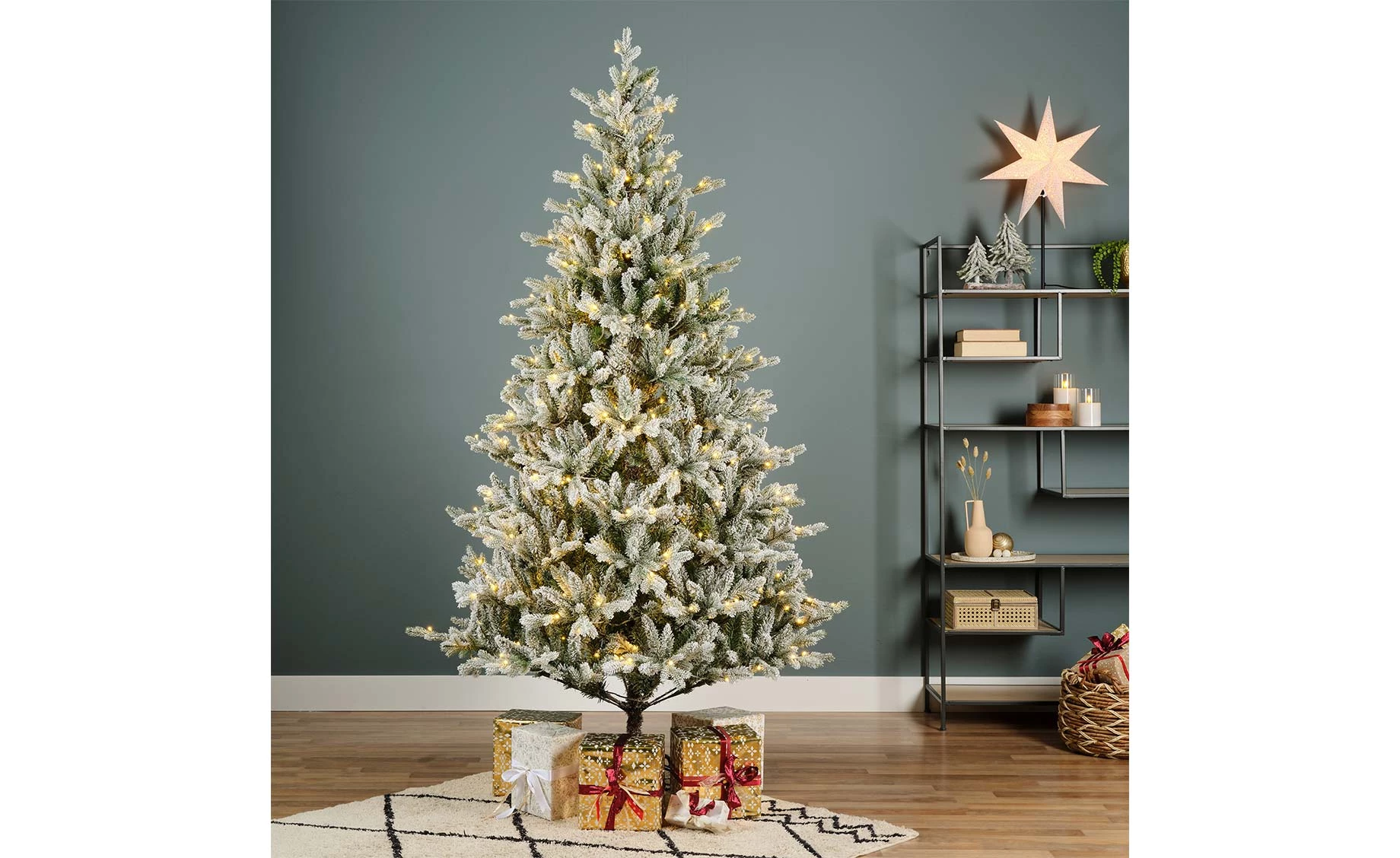 Novogodišnja jelka allison pine snowy 3d 560led 240cm