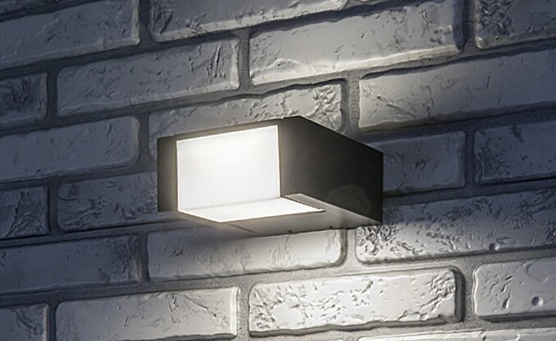 Spoljna zidna lampa Cubbington 13cm LED