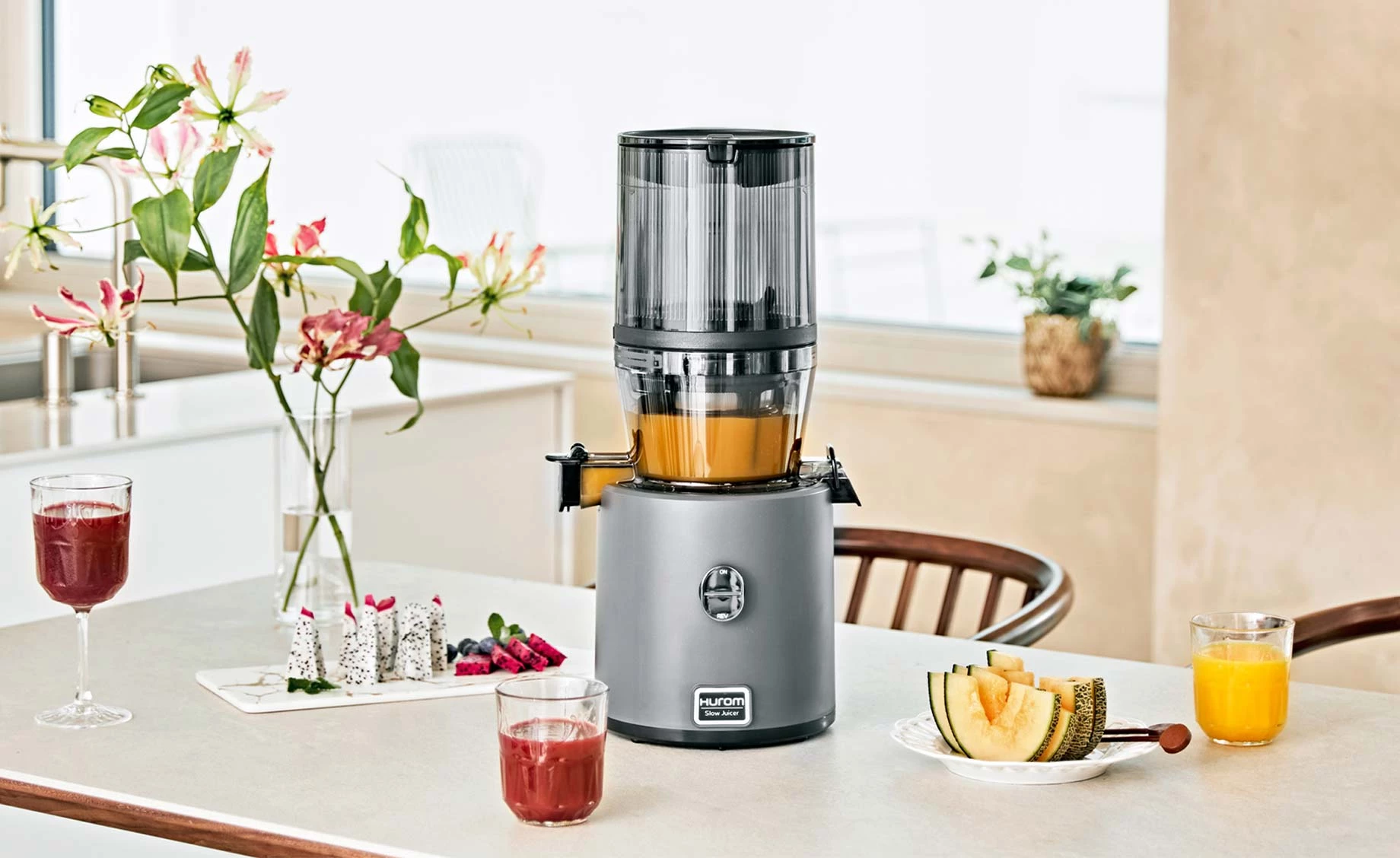 Hurom H330PBES01CL slow juicer