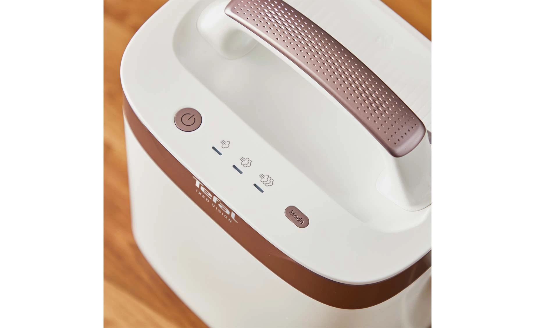 Tefal QT1811E0 pegla za vertikalno peglanje