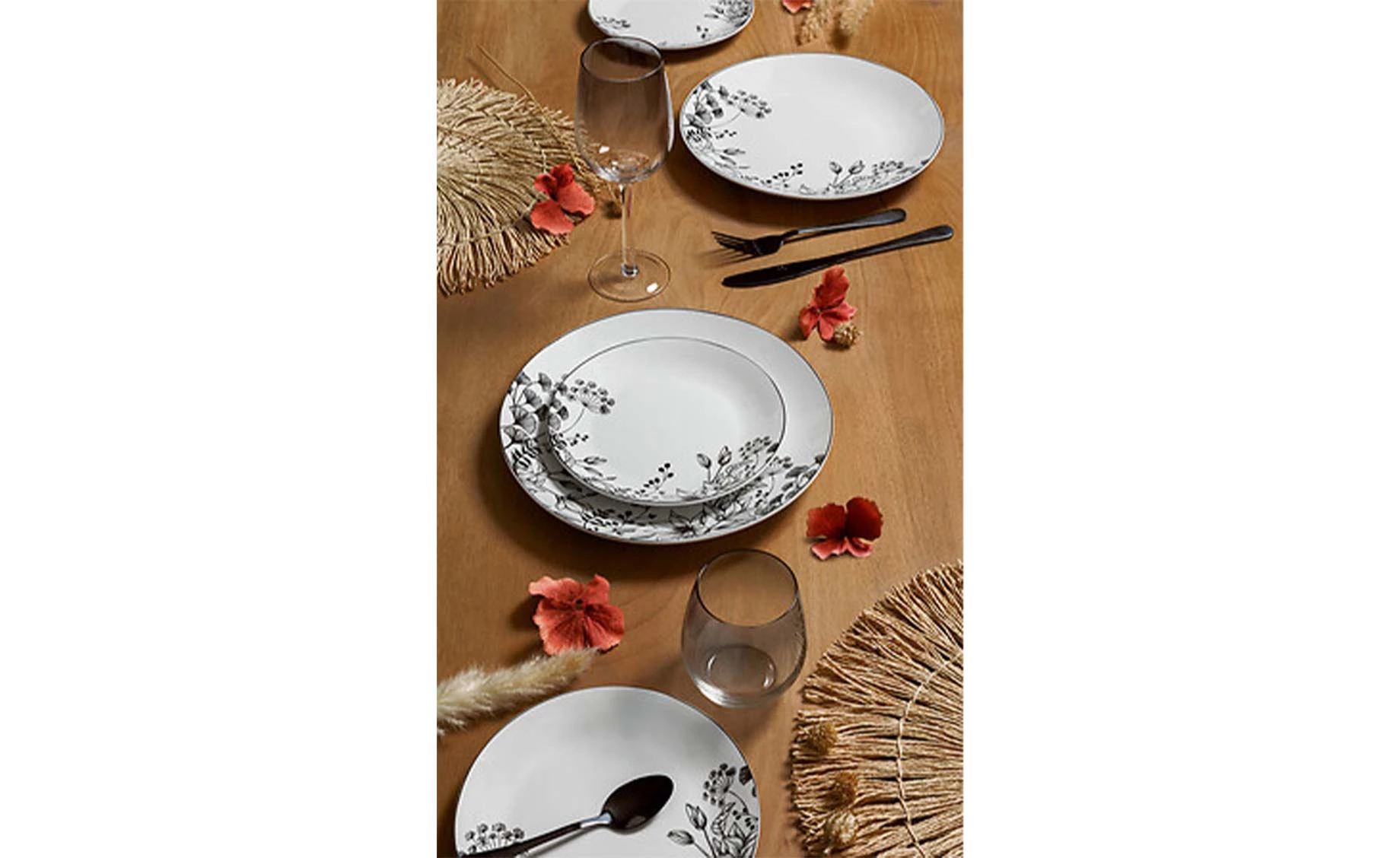 Pribor za jelo Shadow 16kom