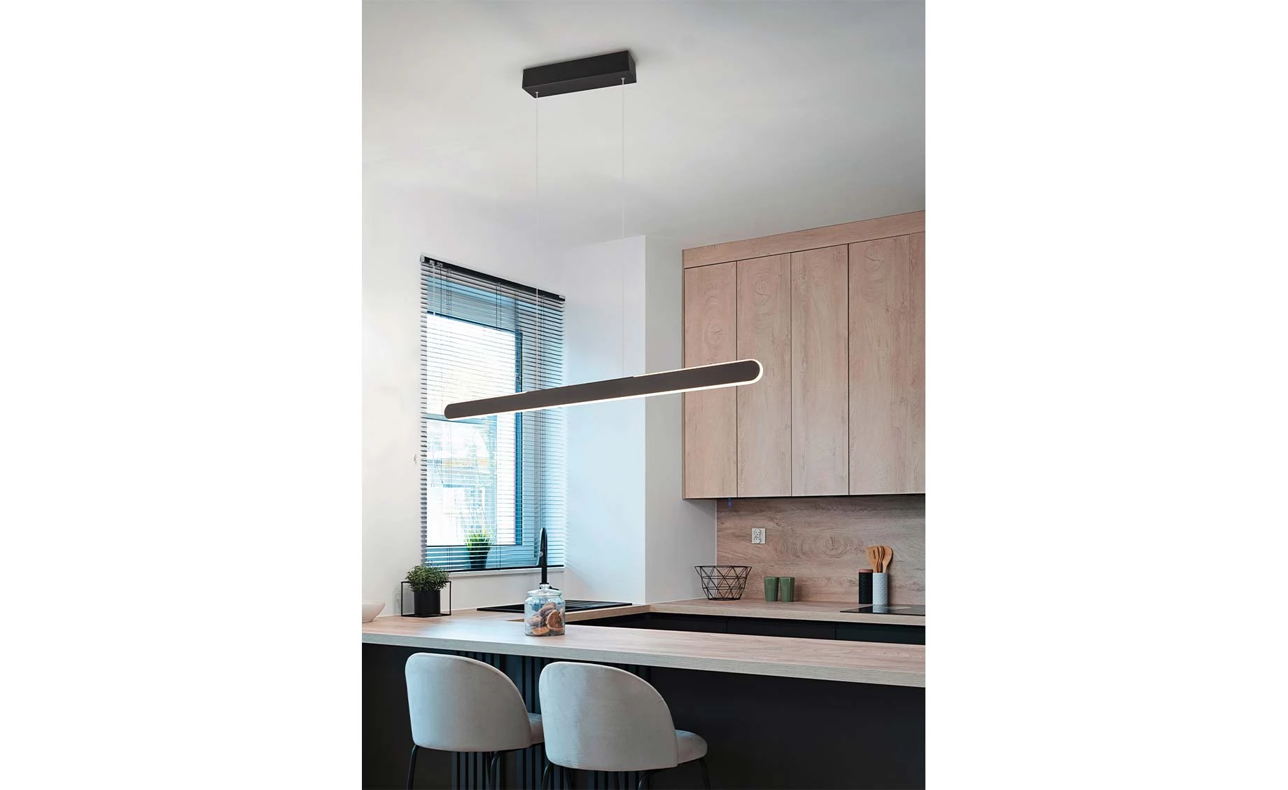 Viseća lampa Helios LED crna