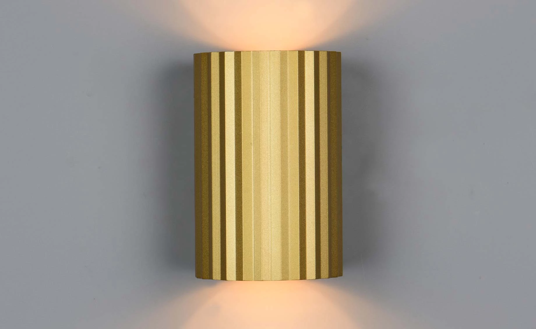 Zidna svjetiljka Imaria zlatna