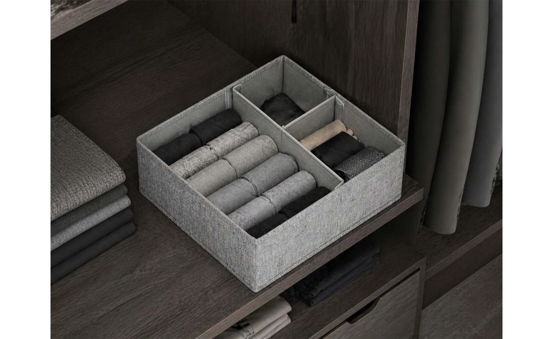 Organizator sa 3 pretinca Peyton sivi
