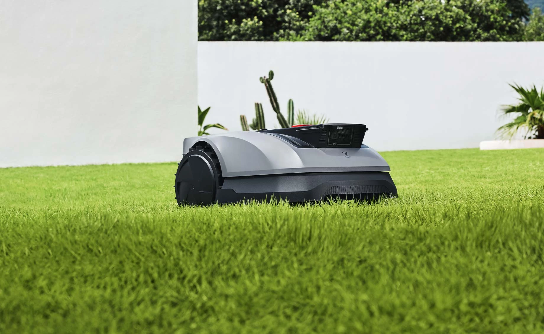 Ecovacs GOAT O600RTK robotska kosilica
