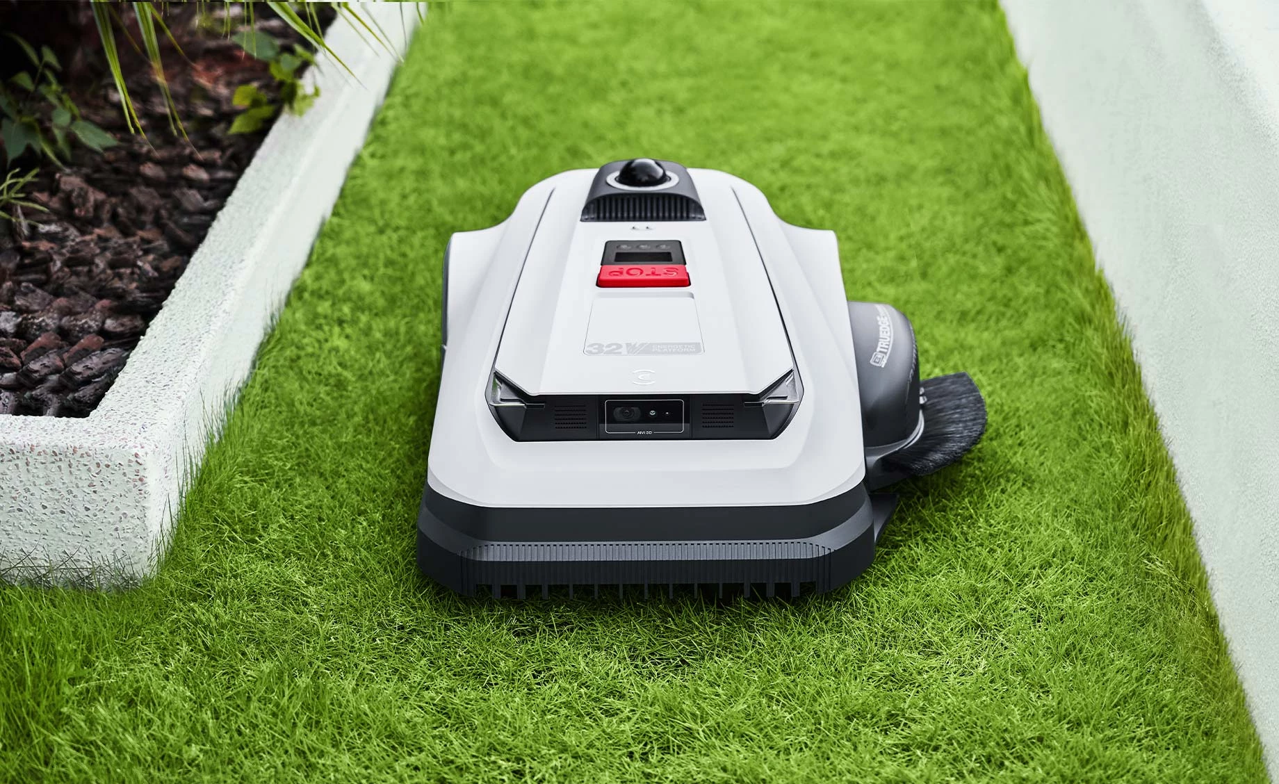 Ecovacs GOAT O1600 LiDAR PRO robotska kosilica