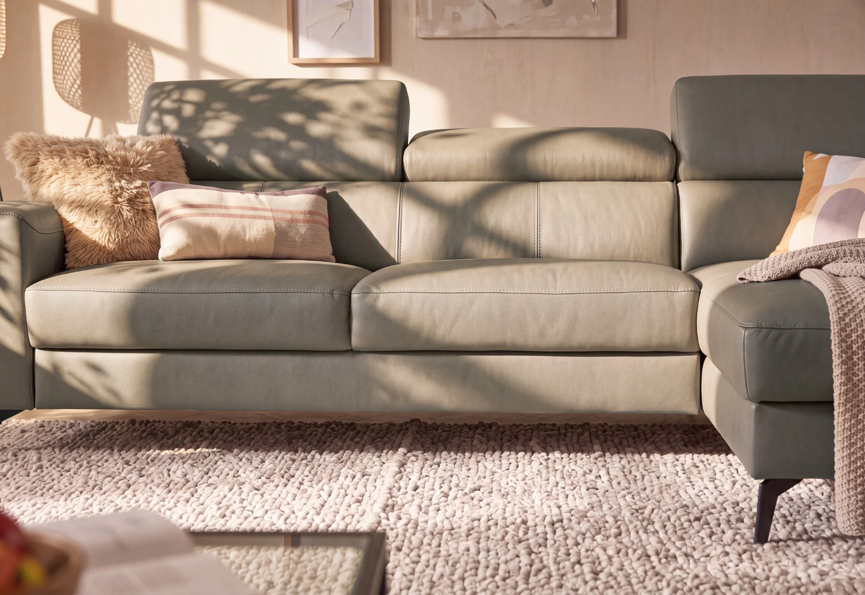 Bono ugaona garnitura sa ležajem i prostorom za odlaganje 235x179x73/97 cm taupe desna